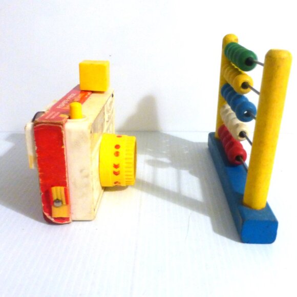 Vintage Fisher Price CAMERA & COUNTING RACK Fisher Price Click Photo Camera - Picture 1 of 9